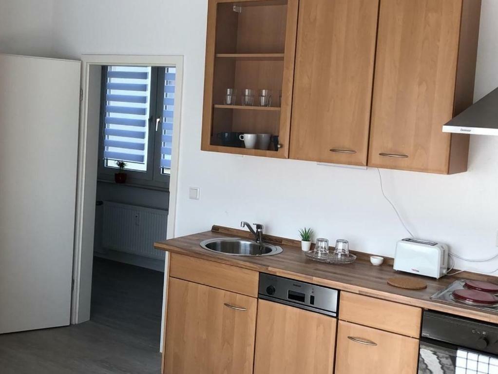 Helle Ferienwohnung An Der Rheinpromenade 50 Qm Duisburg Exterior foto